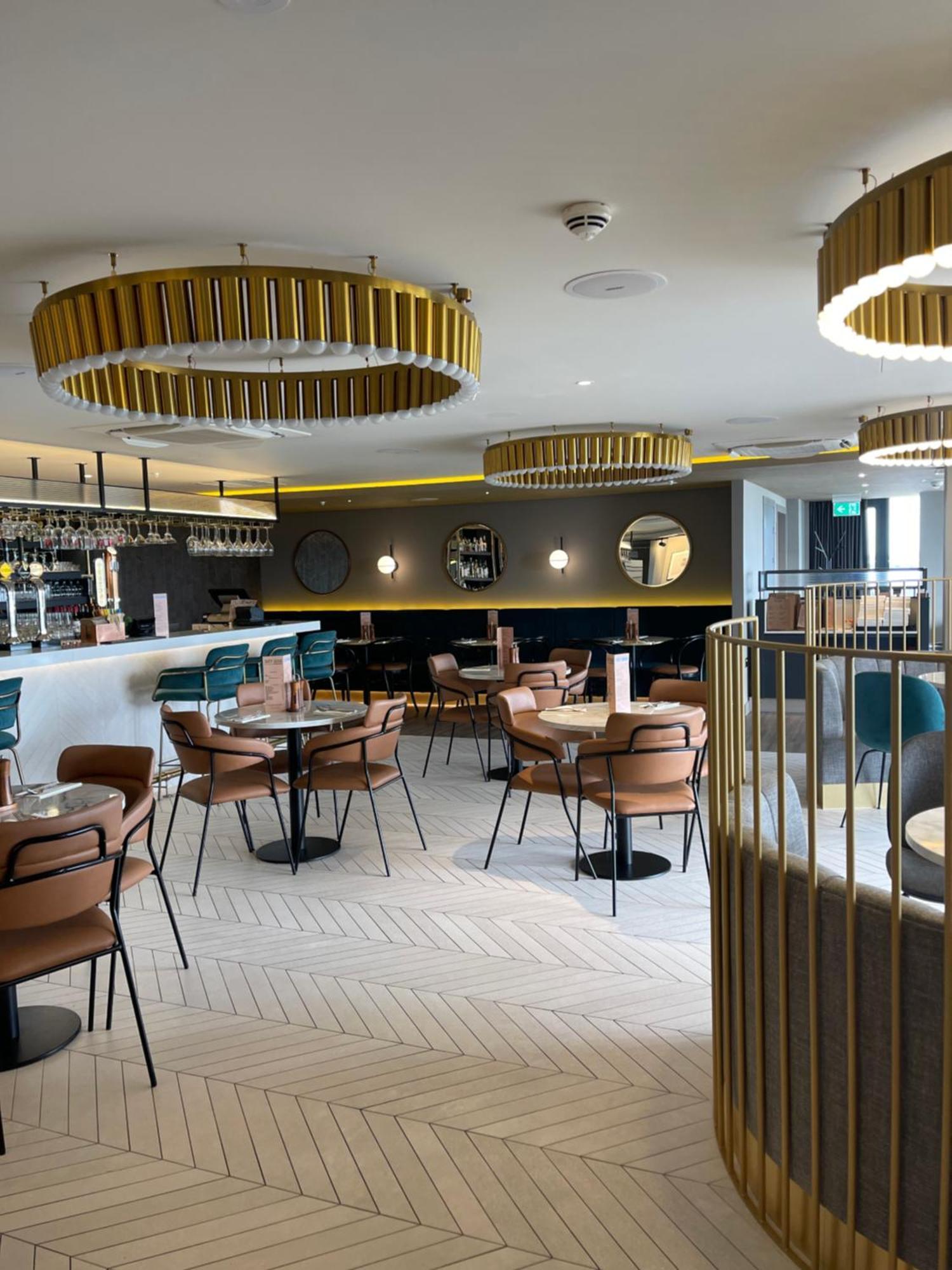 Courtyard By Marriott London Heathrow Airport 4*