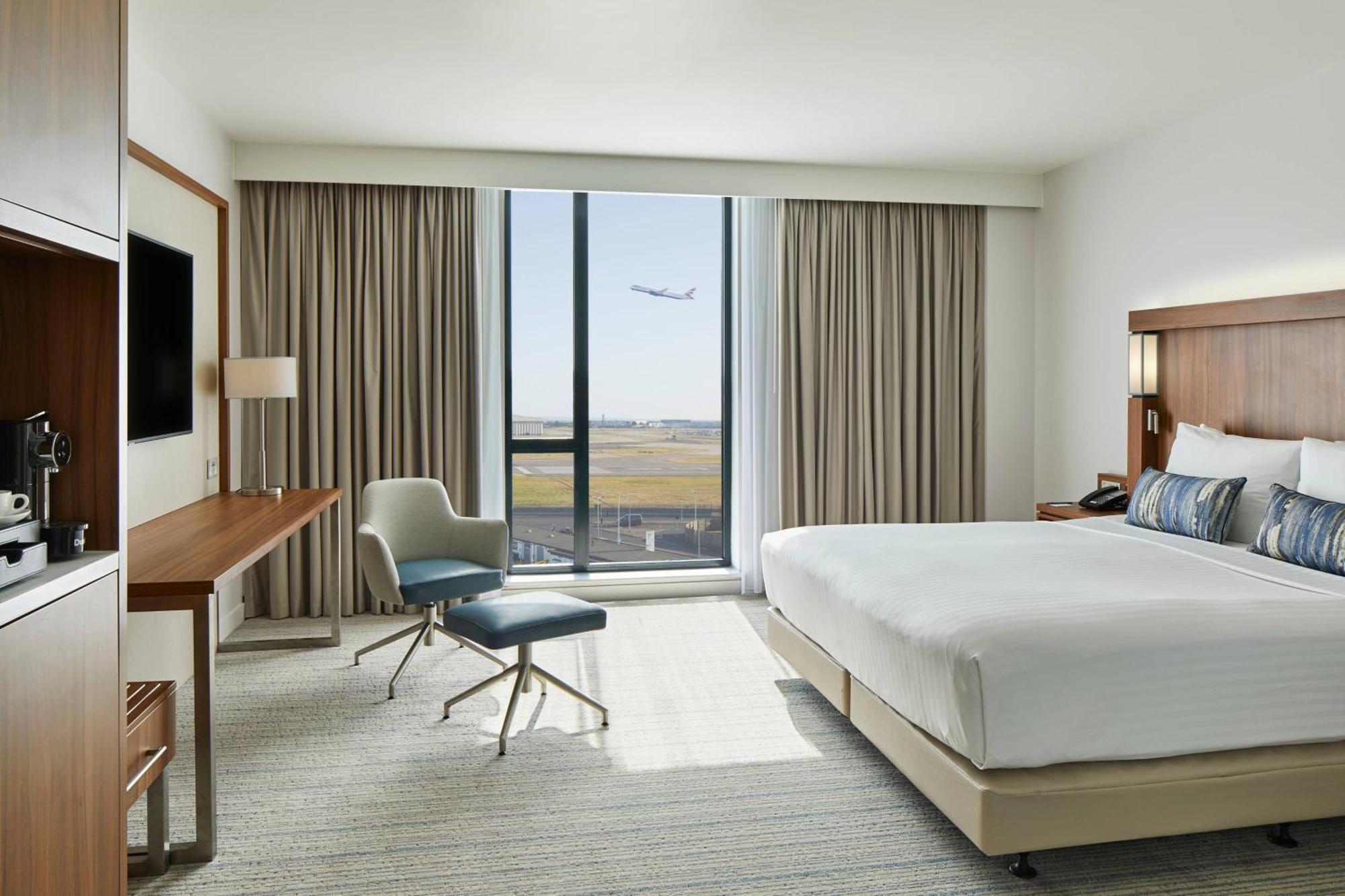 Courtyard By Marriott London Heathrow Airport Hotel Harlington (Greater London)